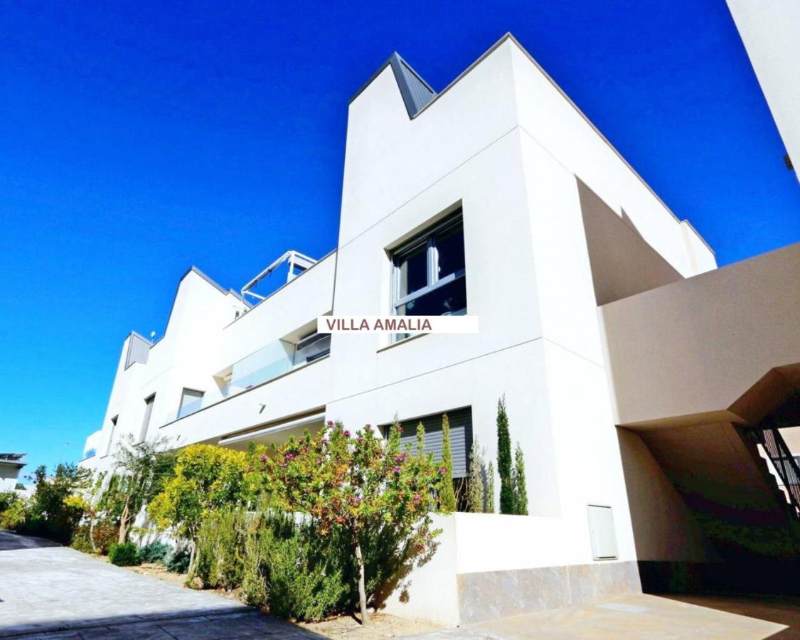 Beach Apartment Amalia Торевьиа Экстерьер фото