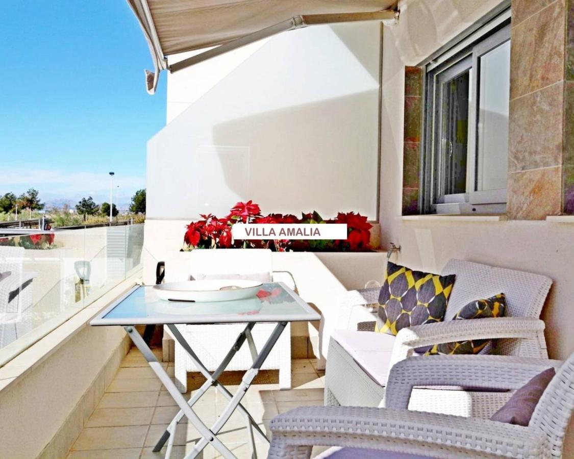 Beach Apartment Amalia Торевьиа Экстерьер фото