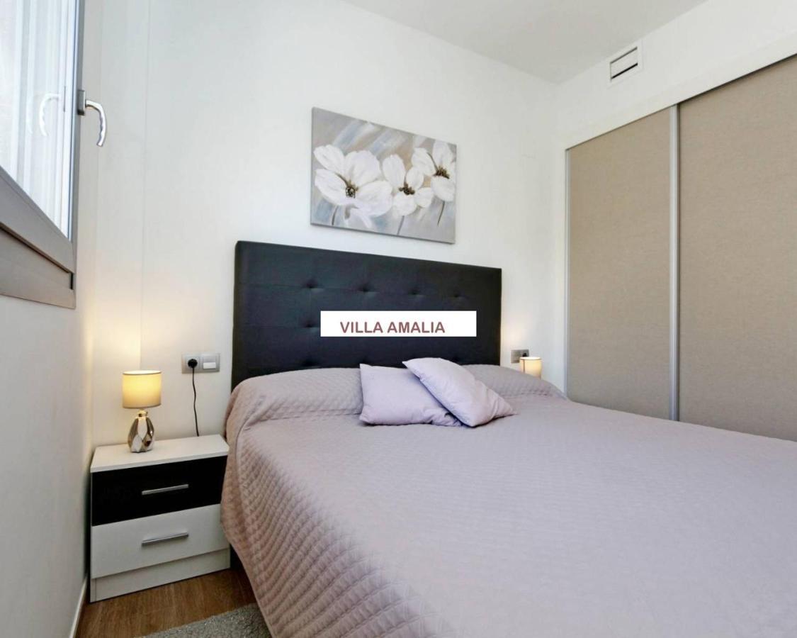 Beach Apartment Amalia Торевьиа Экстерьер фото