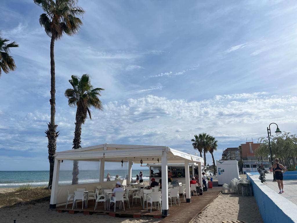 Beach Apartment Amalia Торевьиа Экстерьер фото